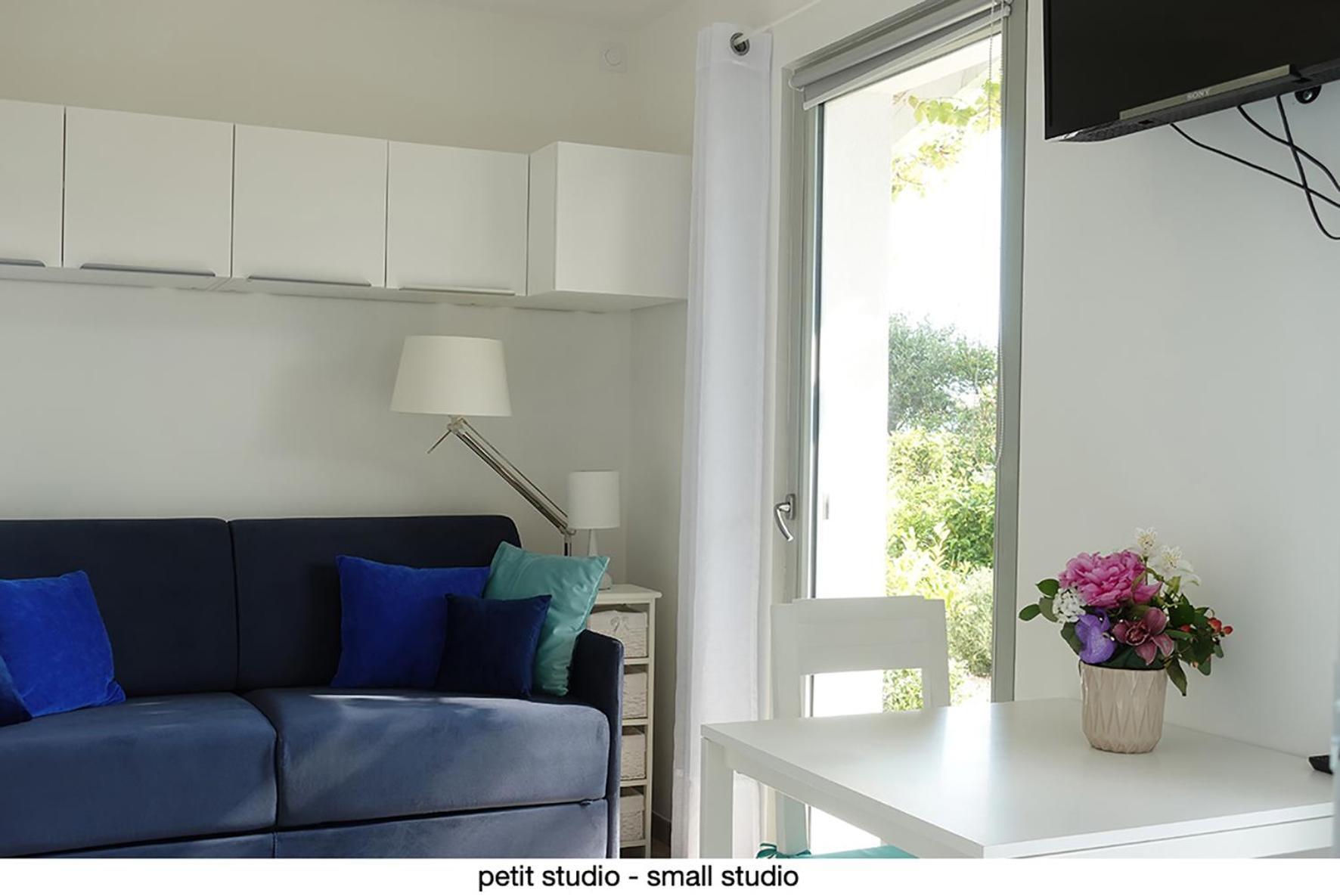456 Chemin De La Pinede Apartment Ментона Екстериор снимка