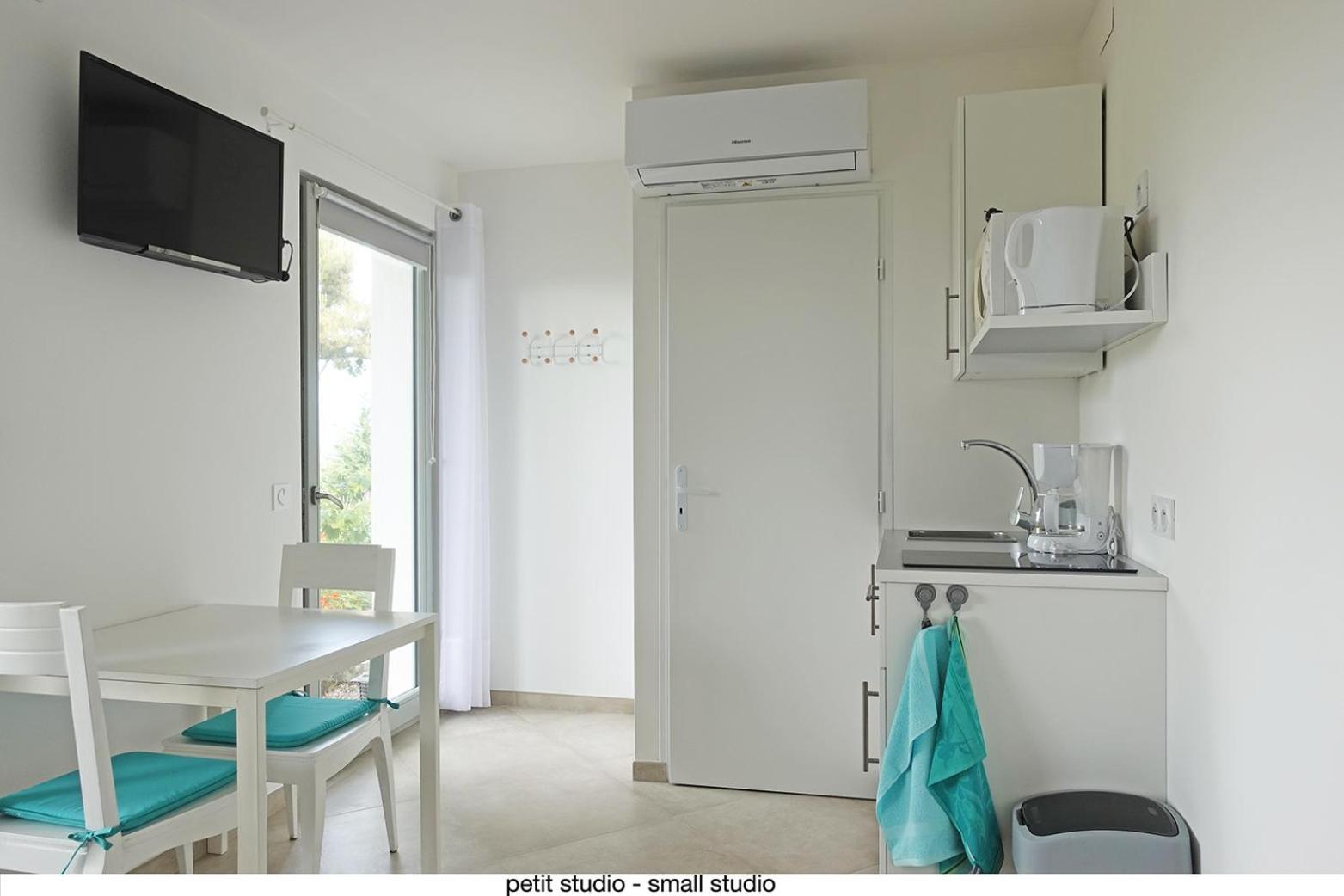 456 Chemin De La Pinede Apartment Ментона Екстериор снимка